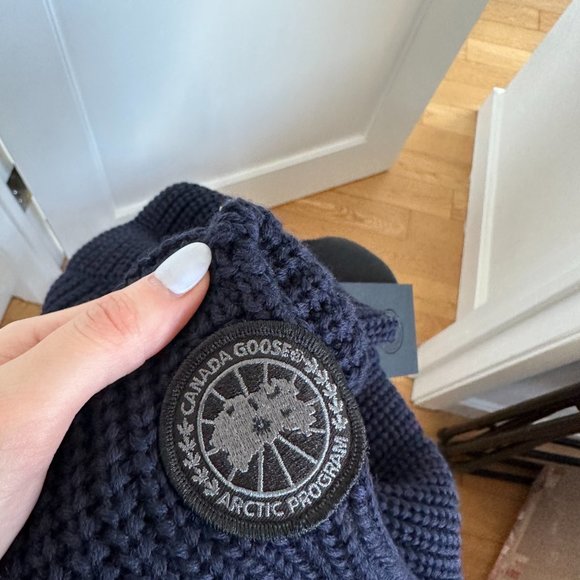 NWT Canada Goose Ladies Williston Sweater Black Label Merino Wool Knit Navy XS - Picture 4 of 8